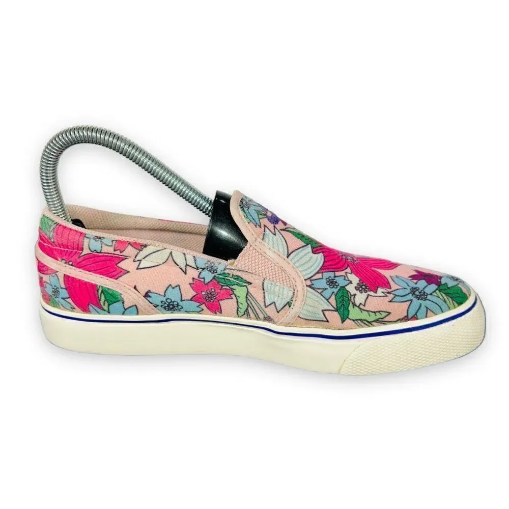 Nike Toki 